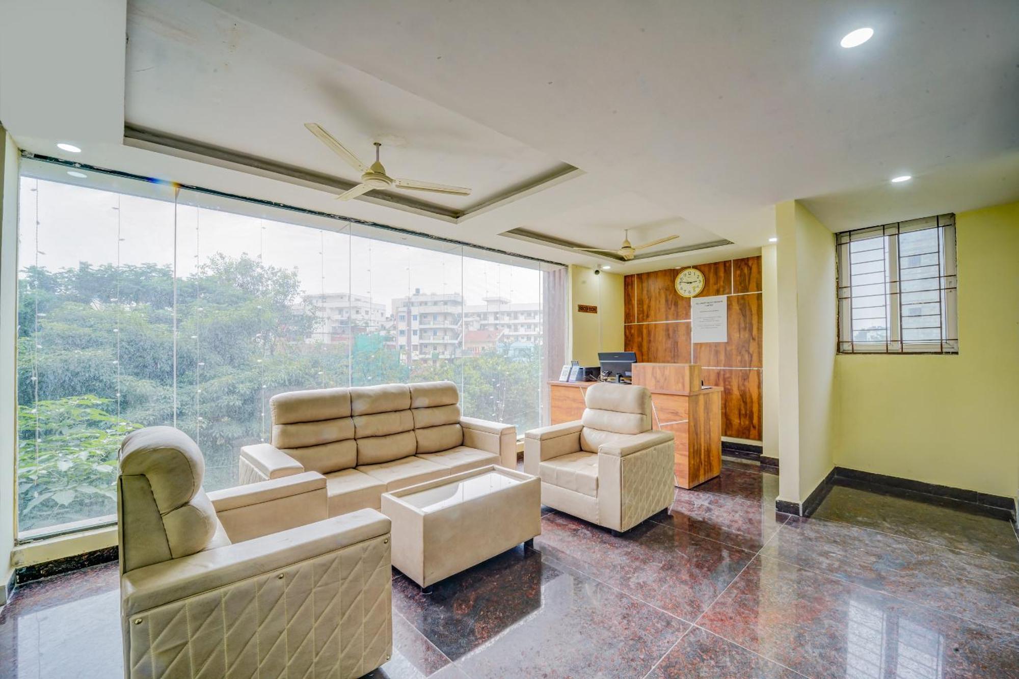 The Emerald Inn Bangalore Extérieur photo