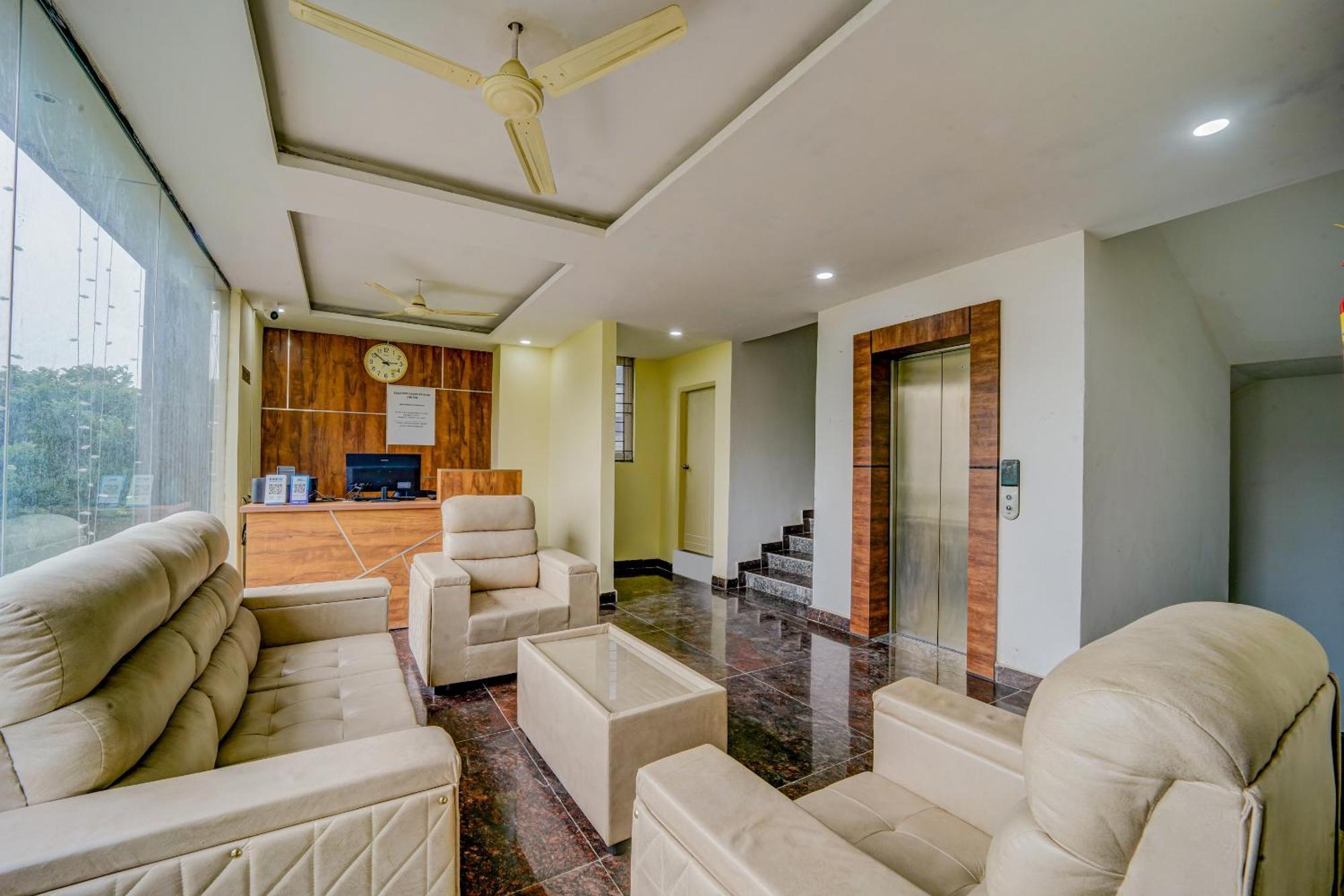The Emerald Inn Bangalore Extérieur photo